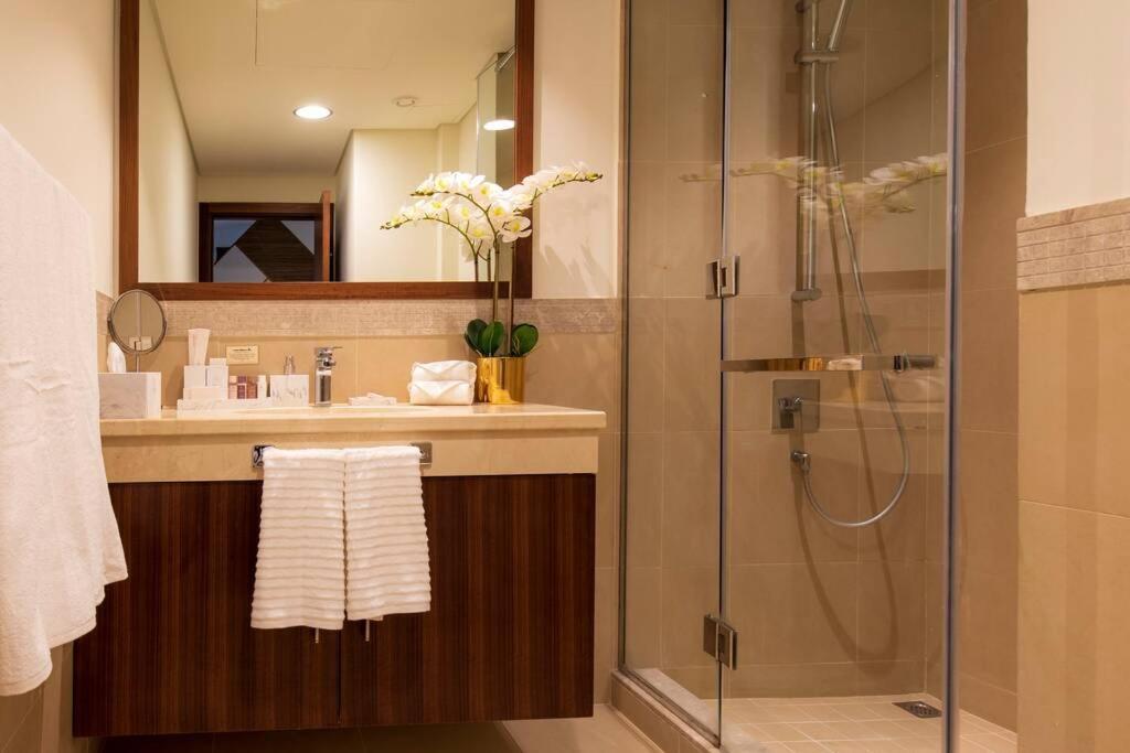 First Class 3Br With Full Burj Khalifa And Fountain View ดูไบ ภายนอก รูปภาพ