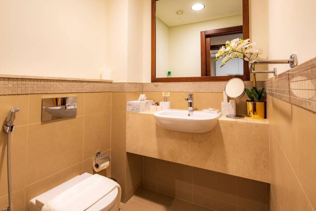 First Class 3Br With Full Burj Khalifa And Fountain View ดูไบ ภายนอก รูปภาพ